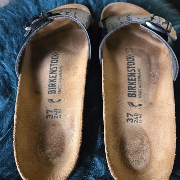 Birkenstock Black Shiney Sandals EU Size 37 US Size 6.5 Women's - Picture 3 of 4